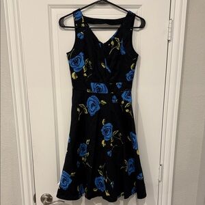 Chic Black and Blue Floral Midi Dress